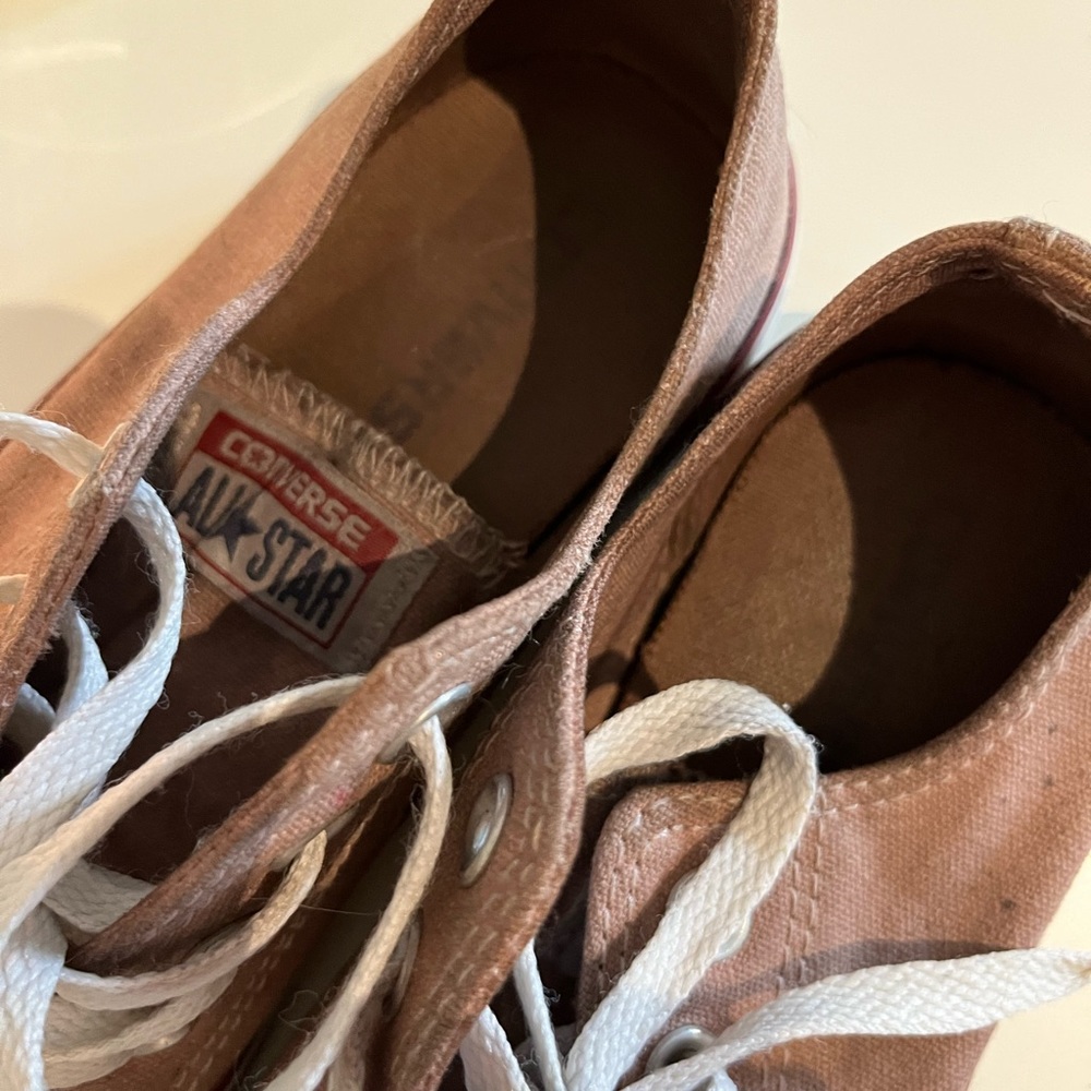 Brown Low Converse - Picture 2 of 2